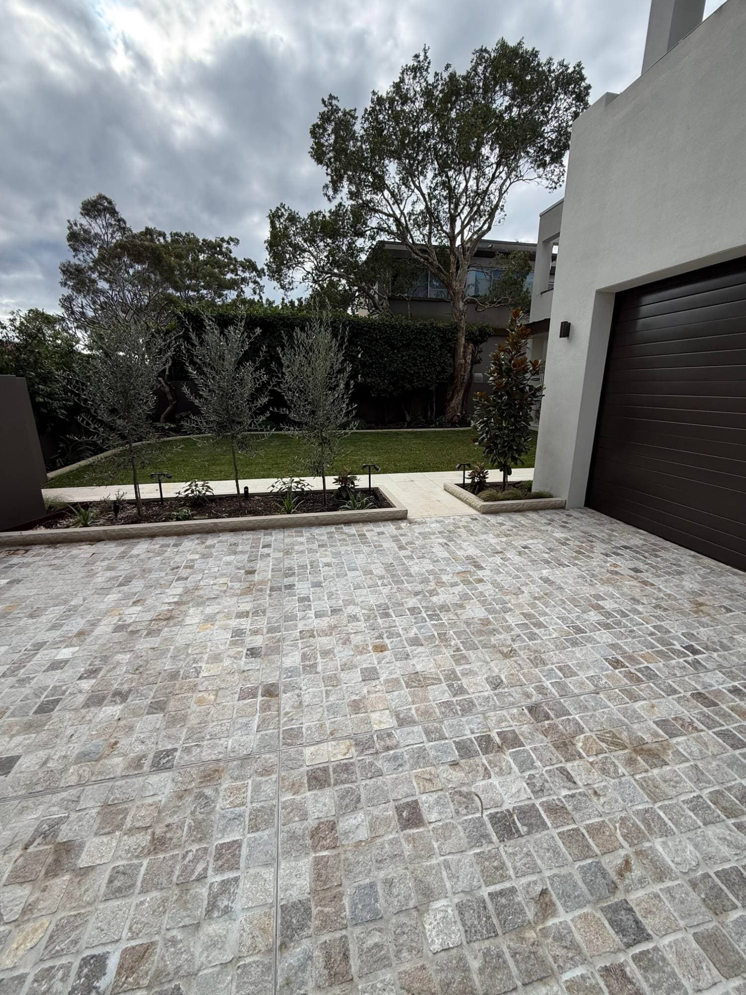 Cobblestone arrival court, Castlecrag, NSW