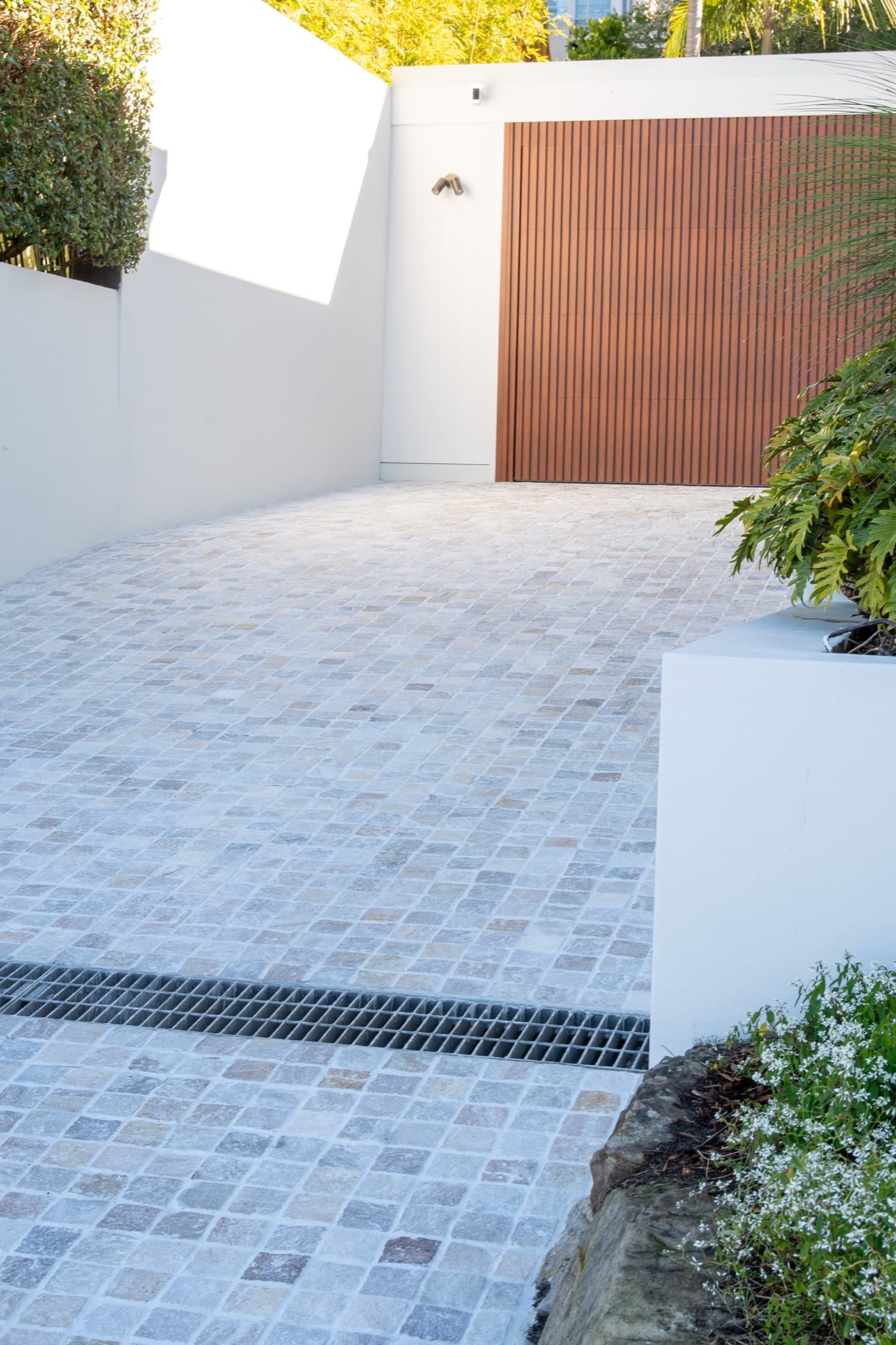 Cobblestone Drive & Courtyard, Castlecrag